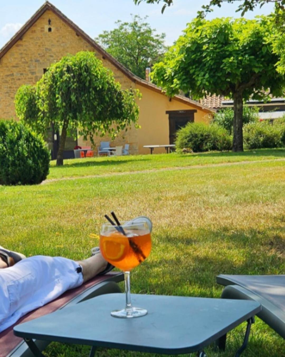 Domaine De La Rhonie Hotell Meyrals Eksteriør bilde