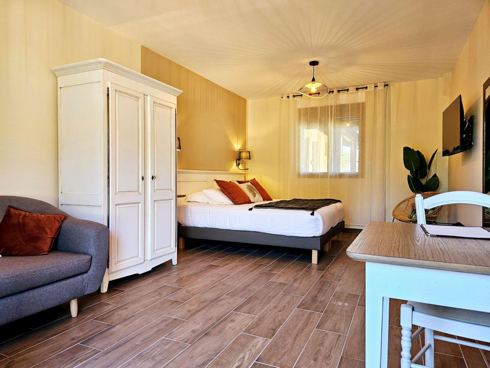 Domaine De La Rhonie Hotell Meyrals Eksteriør bilde